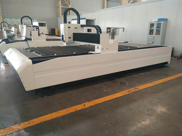 1000W 2000W 3000W 4000W 6KW Fiberlaserskärmaskin för metallplåt